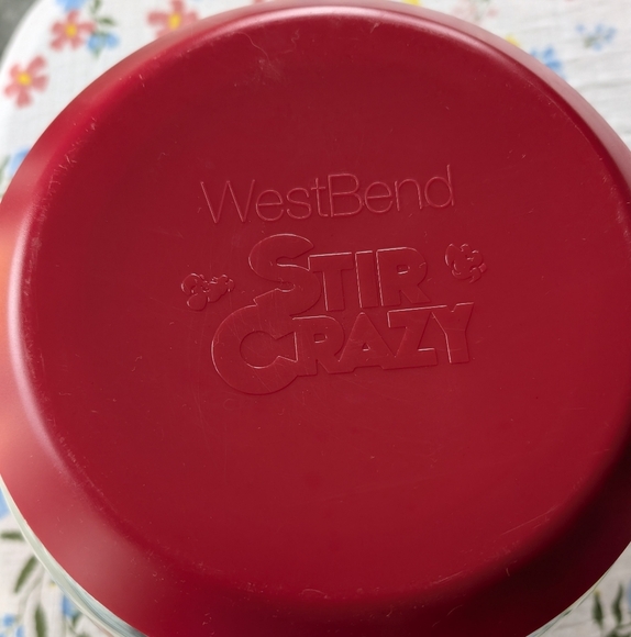 West Bend Stir Crazy Popcorn Popper - Picture 2 of 4